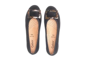 54.164.37 Black Tortoise Buckle Ballet Flat
