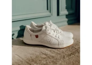 Caren 01 White Leather Lace-Up Sneaker