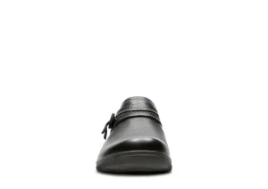 Cheyn Madi Black Leather Slip-On