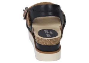 Clea 16 Black
