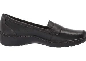 Cora Daisy Black