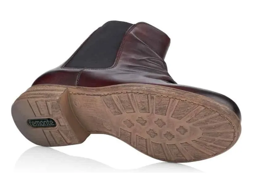 cristallino_wine_ruched_l_2.webp Cristallino Wine Ruched Leather Chelsea Boot