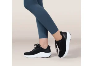 Danika Black Wide