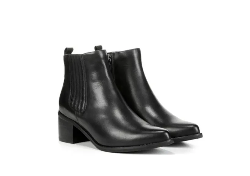 elvina_black_2.webp Elvina Black