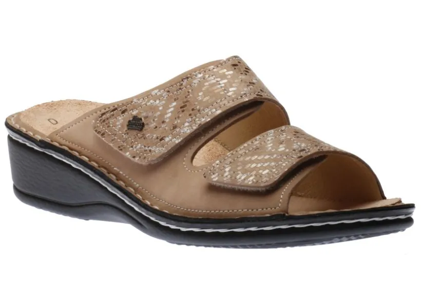 jamaica_sesame_beige_slid_0.webp Jamaica Sesame Beige Slide Wedge Sandal