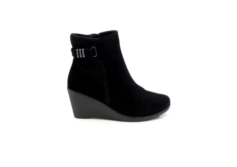 lanni_black_suede_1.webp Lanni Black Suede