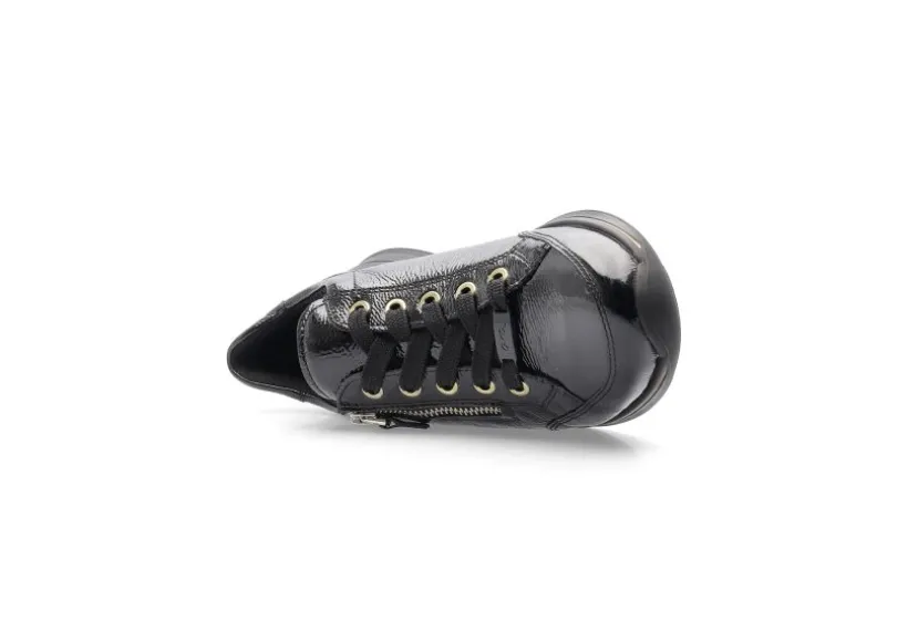 oleanna_black_patent_2.webp Oleanna Black Patent