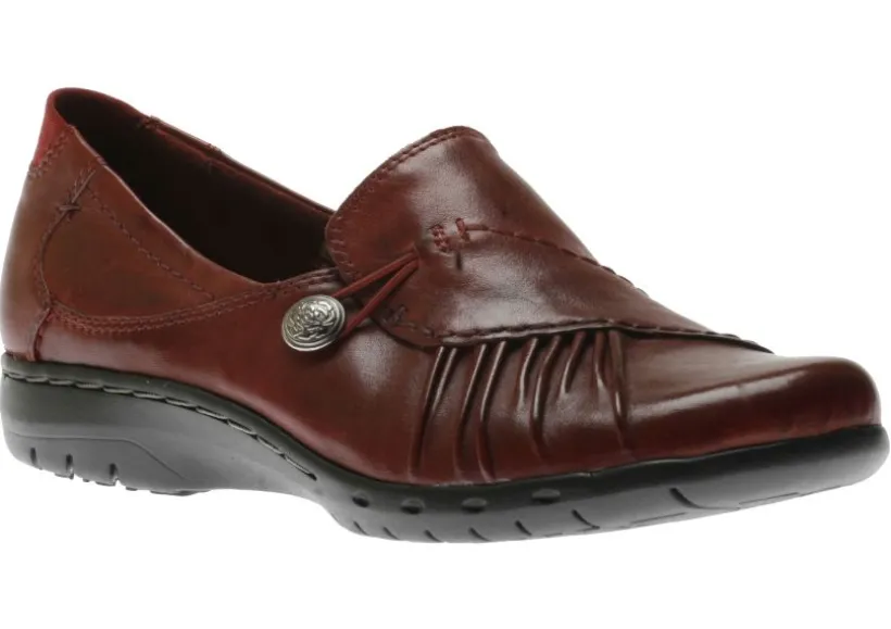 paulette_red_slipon_flat_0.webp Paulette Red Slip-On Flat