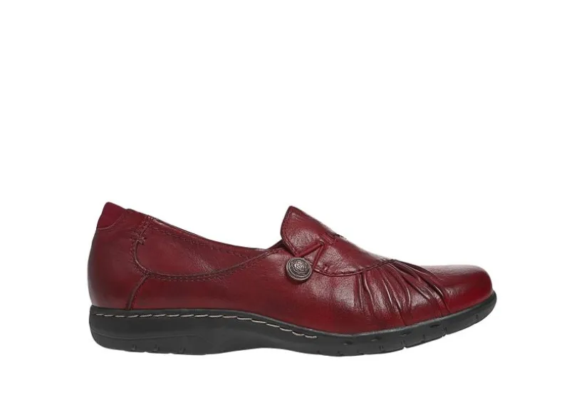 paulette_red_slipon_flat_1.webp Paulette Red Slip-On Flat