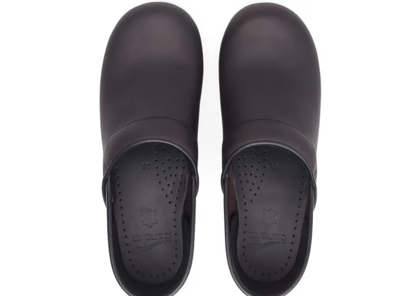 professional_antique_brow_1.webp Professional Antique Brown Oiled Leather Clog