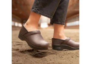 Professional Antique Brown Oiled Leather Clog