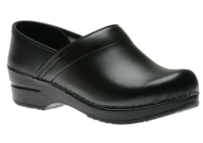 professional_black_box_cl_0.webp Professional Black Box Clog (Wide Width)