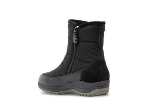 Pyper Black