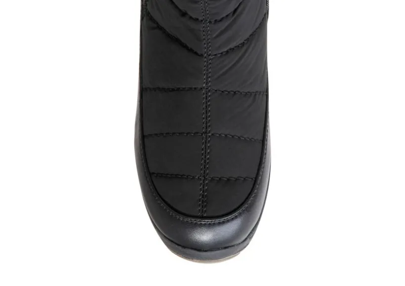pyper_black_4.webp Pyper Black