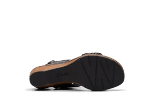 Seannah Step Black