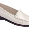 Simplify Pearl Bone Slip On Loafer