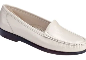 Simplify Pearl Bone Slip On Loafer
