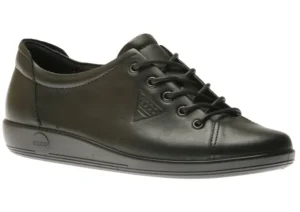 Soft 2.0 Black Leather Black Sole Lace-Up Sneaker