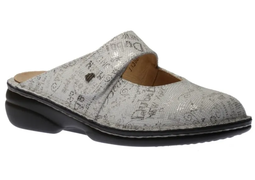 stanford_blanco_white_wor_0.webp Stanford Blanco White Words Leather Clog