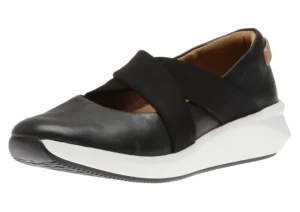 Un Rio Cross Black Leather Slip-On Sneaker