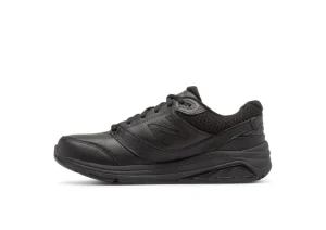 WW928BK3 Black Leather Lace-Up Walking Shoe