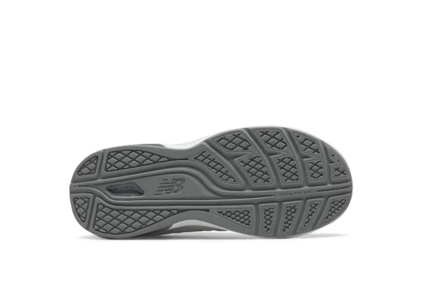 wwwt_white_leather_walkin_2.webp WW813WT White Leather Walking Shoe
