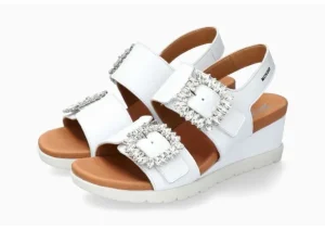 Ysabel Spark White