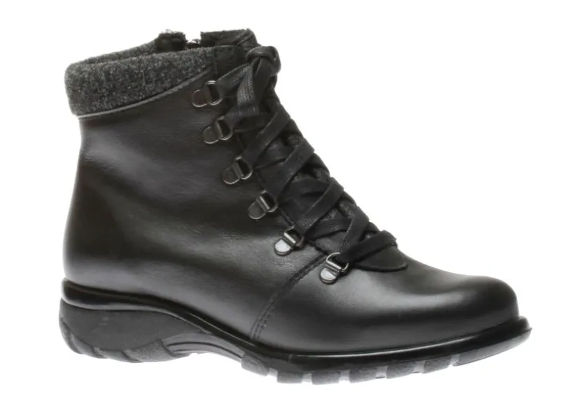 yukon_black_leather_laceu_0.webp Yukon Black Leather Lace-Up Winter Ankle Boot
